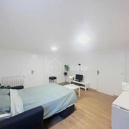 Apartment With Private Garden - *