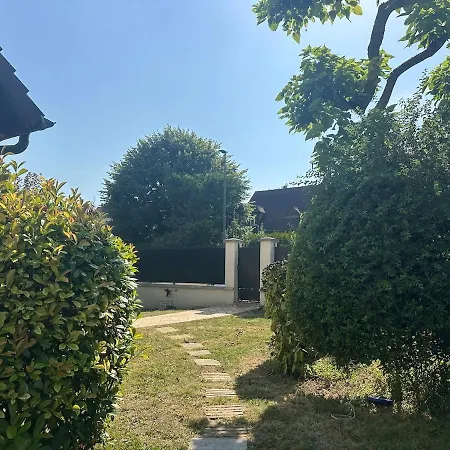 Apartment With Private Garden - *